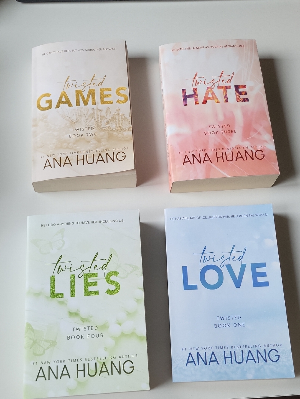 Ana Huang Twisted Series (4 Books Set) 📚 Romance Bundle – Good Condition